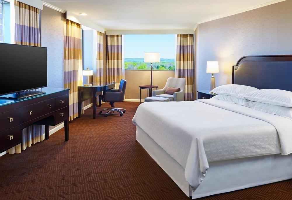 Sheraton Baltimore North 3*