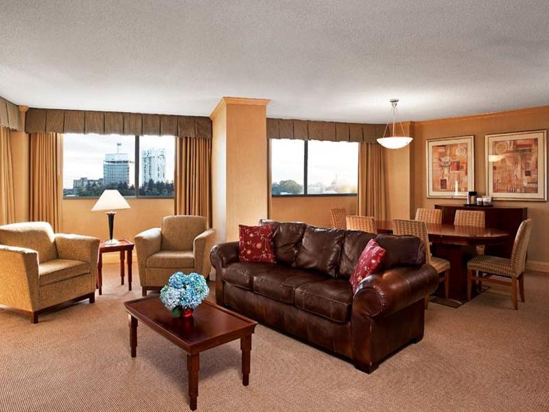 Sheraton Baltimore North 3*