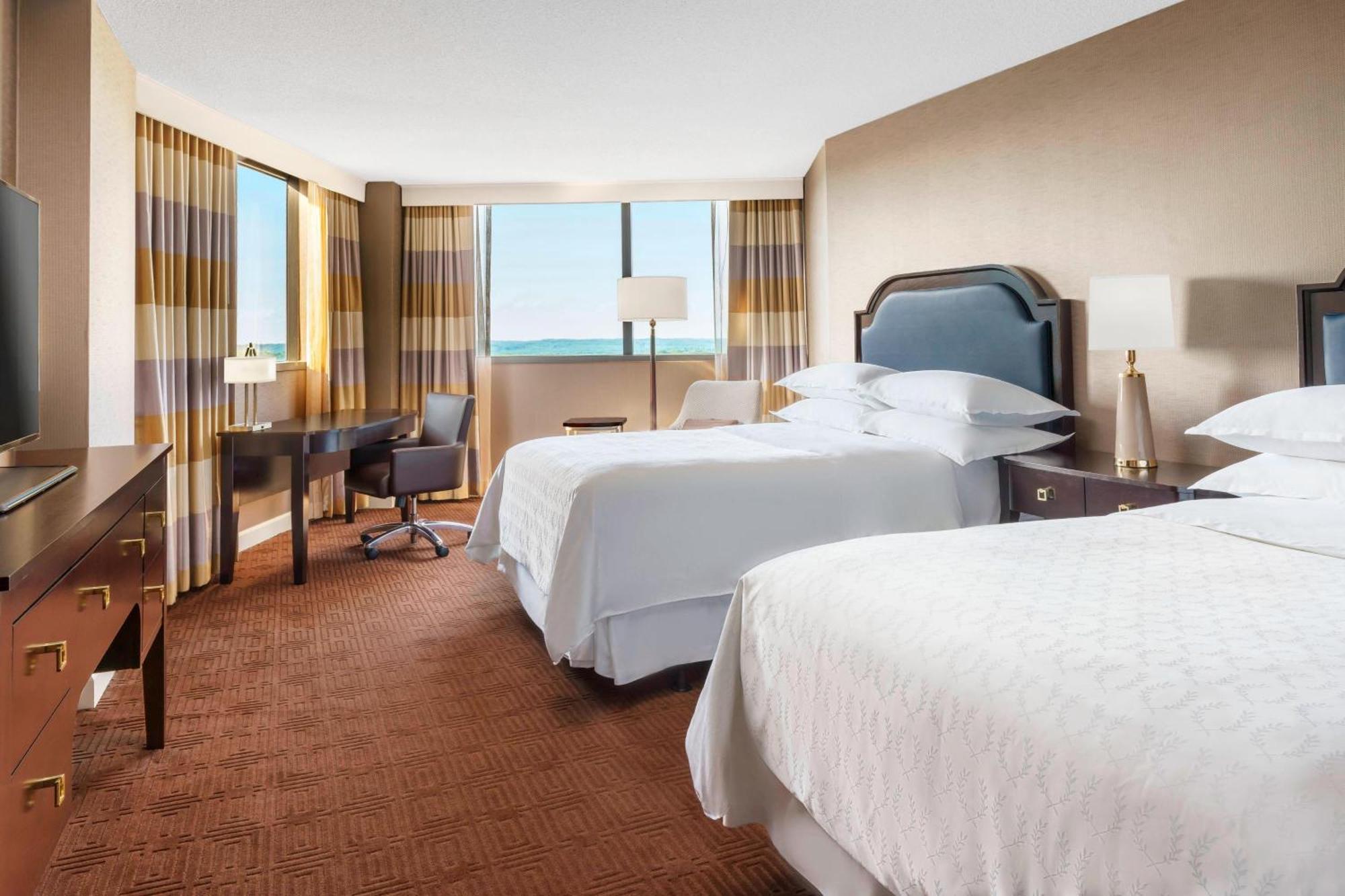 Sheraton Baltimore North Hotel 3*
