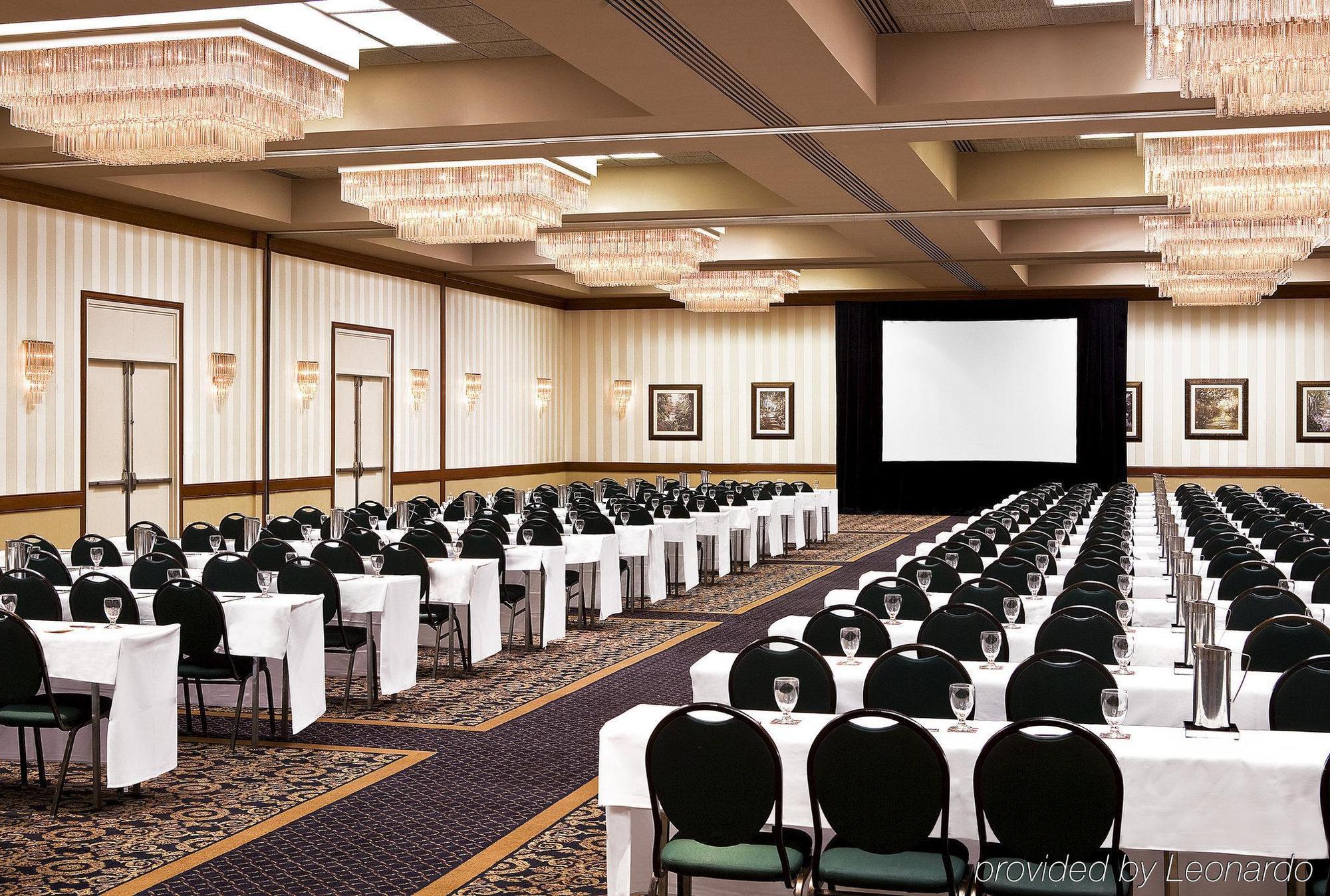 Sheraton Baltimore North 3*