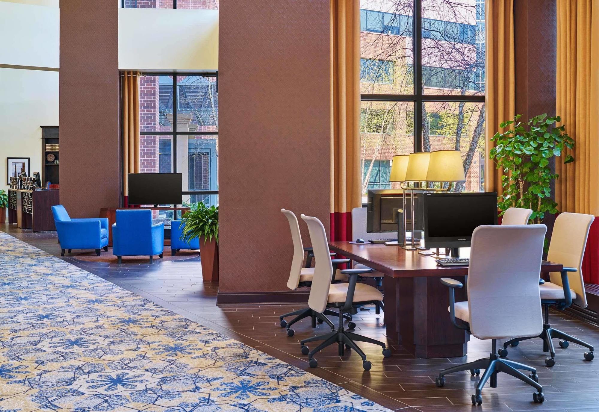 Sheraton Baltimore North 3*